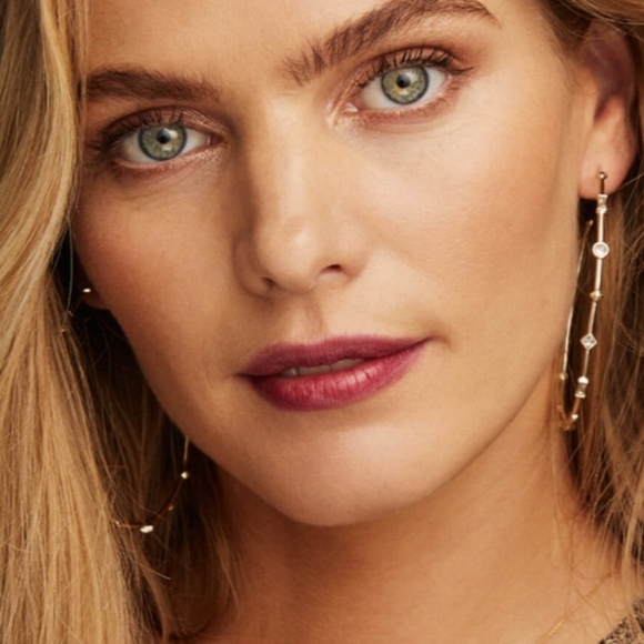 Kendra Scott Zella Hoops - Picture 6 of 6